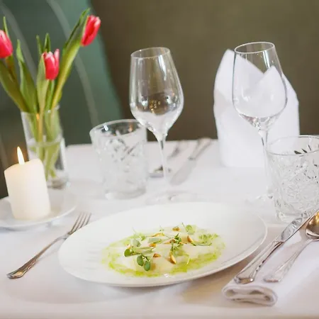 Pfeiler'S Buergerstueberl - Hotel 4*