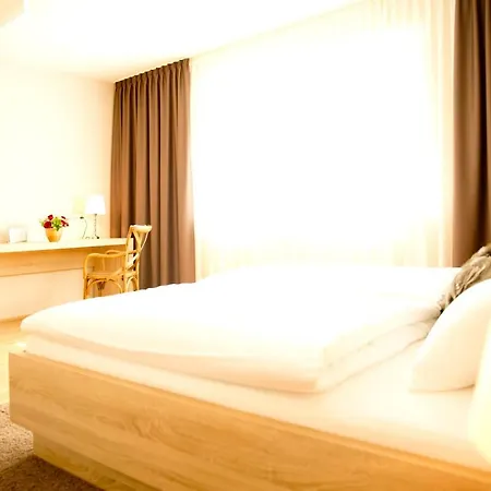 Pfeiler'S Buergerstueberl - Hotel 4*