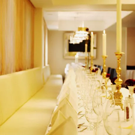 Pfeiler's Buergerstueberl - 4* フェルトバッハ