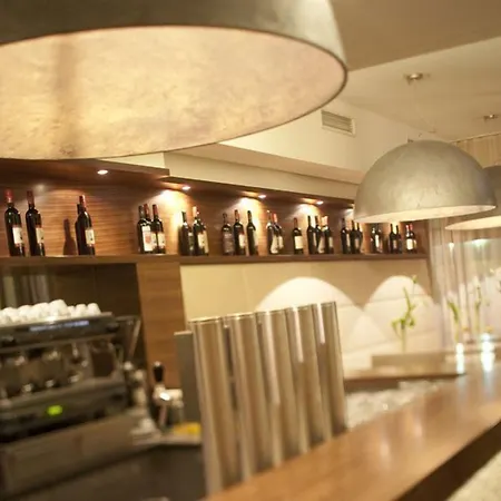 Pfeiler's Buergerstueberl - Otel 4*