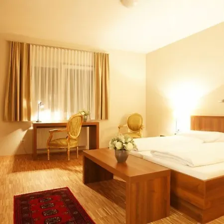 Hotel Pfeiler'S Buergerstueberl - Hotel 4*