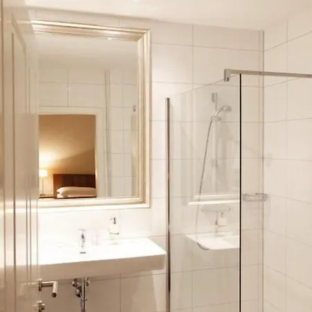 Pfeiler's Buergerstueberl - ホテル