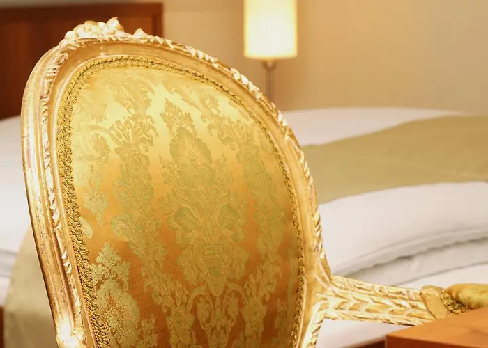 فندق Pfeiler's Buergerstueberl - 4*