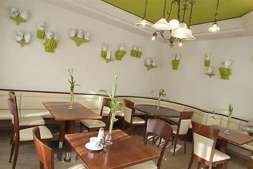 Pfeiler's Buergerstueberl - فيلدباخ