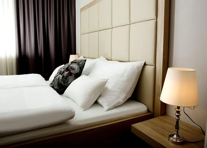 Pfeiler's Buergerstueberl - 4* فيلدباخ